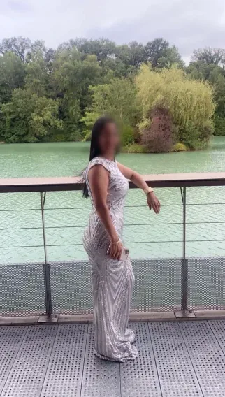 Agata, 40