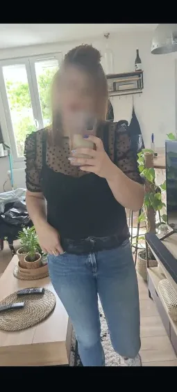 Catriona, 34