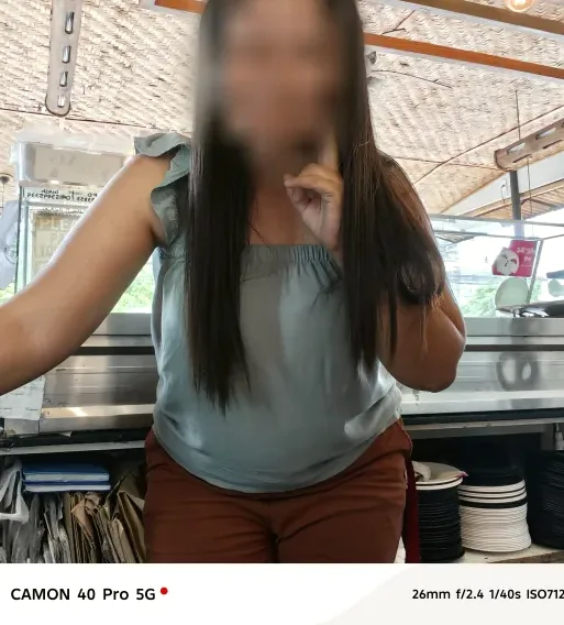 Danielle, 33