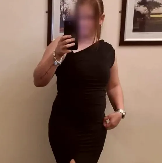 Kelly, 37