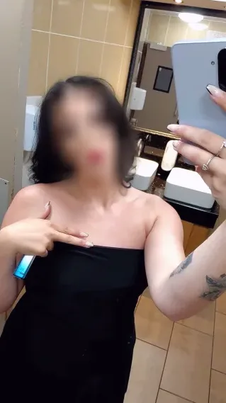 Lara, 27