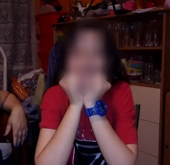 Rachel, 25